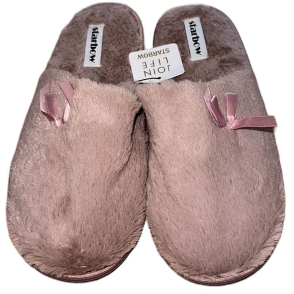 Starbow Fluffy House Slippers in Blush 7/8 NEW
